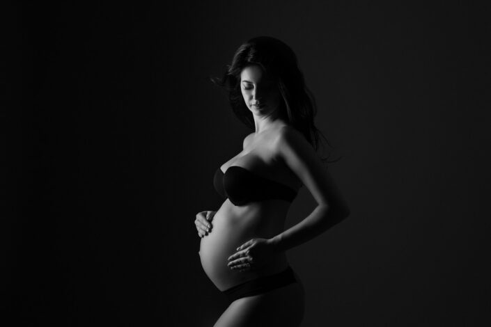 Fotografie de gravide Bucuresti-Studio Foto Bucuresti-Sedinta foto gravide